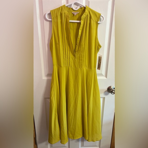 Nanette Lepore Dresses & Skirts - Nanette Lepore Lime Matcha dress size 8